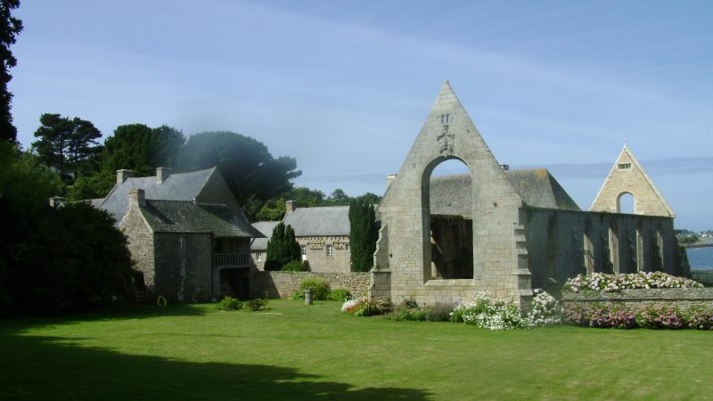 Ensemble après restauraion des pigbnons 2011